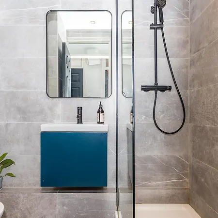 Ha'penny Bridge Apartment *